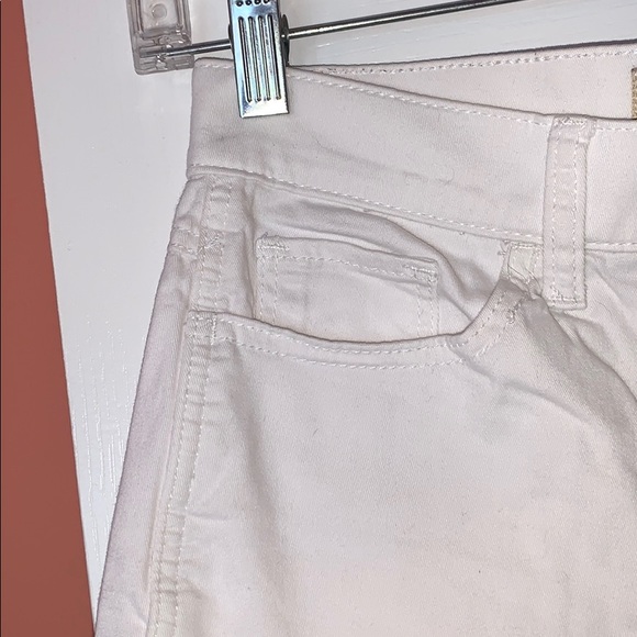 Hollister Girls White Denim Shorts - Picture 4 of 5